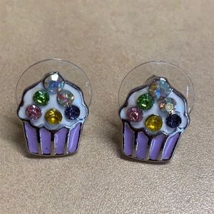 Adorable lavender enamel and stone cupcake studs!